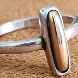 James Avery Slender Gold and Silver Ring   RETIRED JAMES AVERY RING SIZE 6